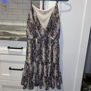 Women’s dress